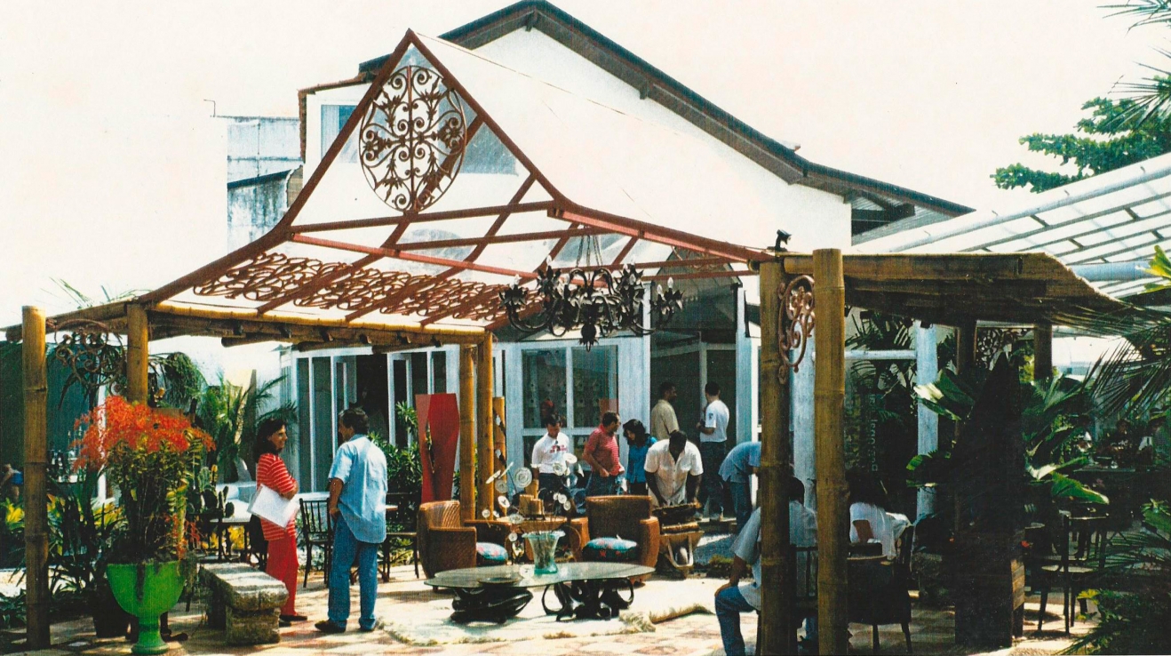 Ana Lúcia JucáCASA COR – 1997