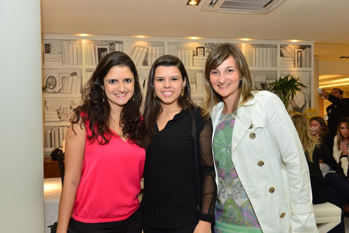 Ana Lúcia JucáJANTAR ESPAÇO MOSTRA ARTEFACTO – 14/05/2013