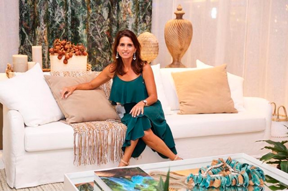 Ana Lúcia JucáARTEFACTO 2018 – INSTAGRAM ARTEFACTO OFICIAL